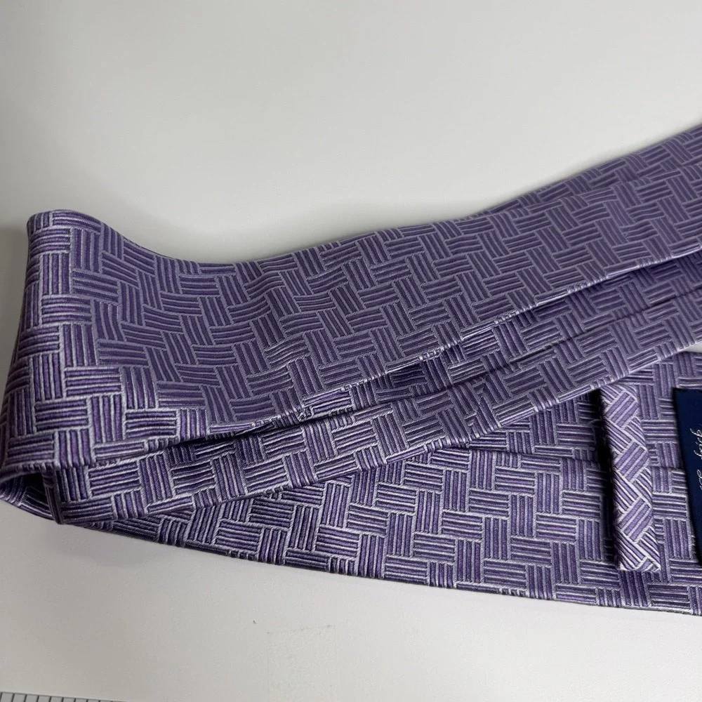 NWOT Paul‎ Fredrick Mens Silk Necktie Purple 3 3/4